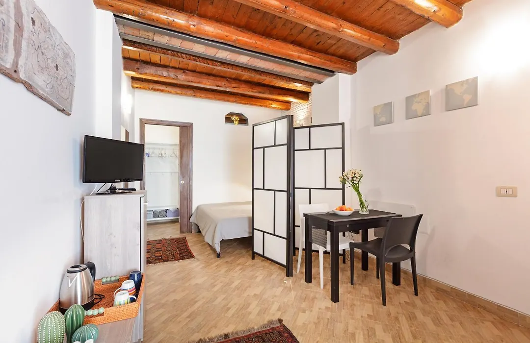 GuestHost - Giusino Experience in Palermo's Heart-1